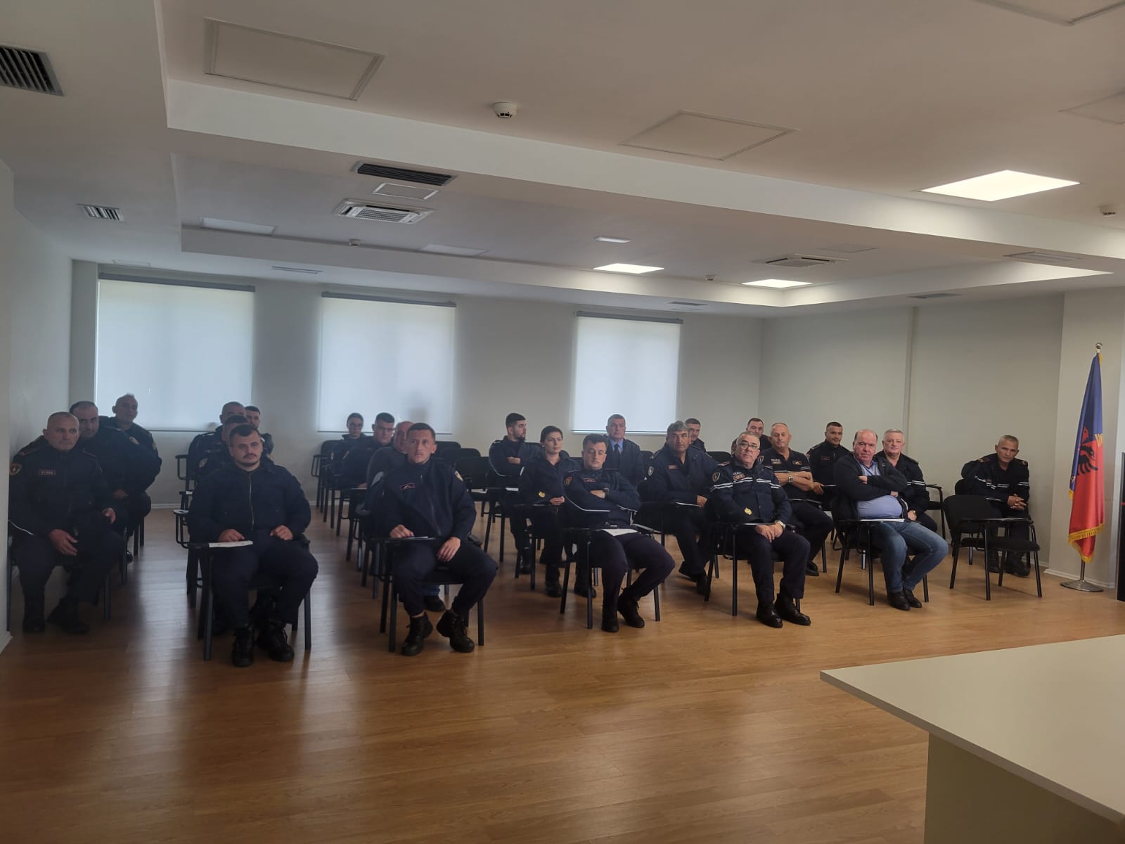 Trajnimi i Oficerëve të Patrullës së Përgjithshme dhe Stafit të Sallës së Komandës dhe Kontrollit për Zbatimin e Policimit në Komunitet – Drejtoria Vendore e Policisë Korçë